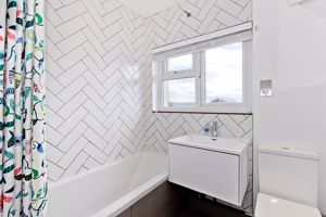 Family Bathroom- click for photo gallery